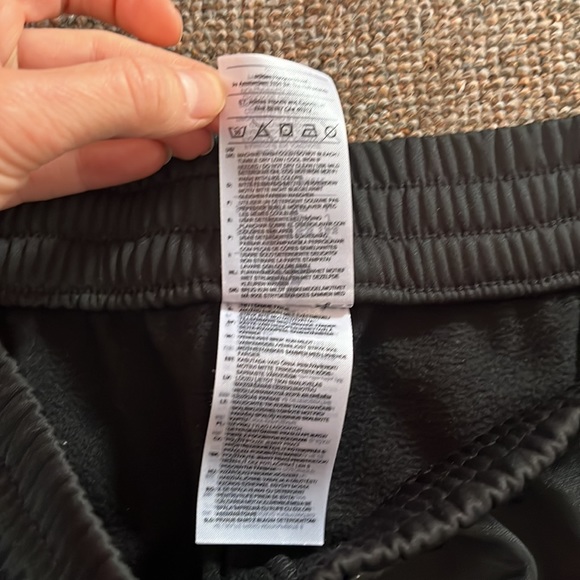 Adidas track pants - Picture 5 of 10